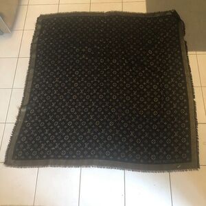 Louis Vuitton monogram shine shawl/wrap